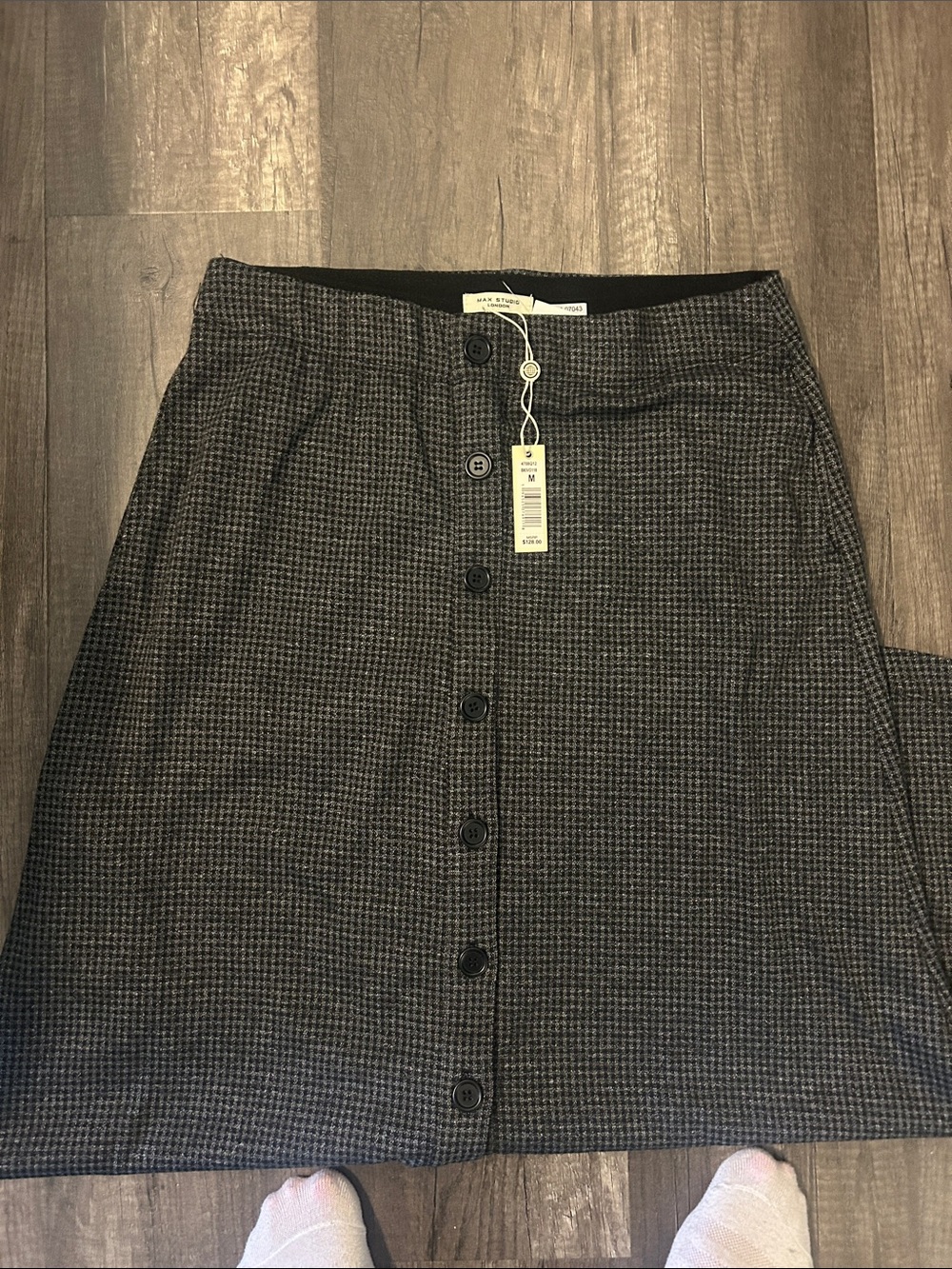 Max Studio Women’s Button-Front Houndstooth A-Line Skirt in Black and Gray